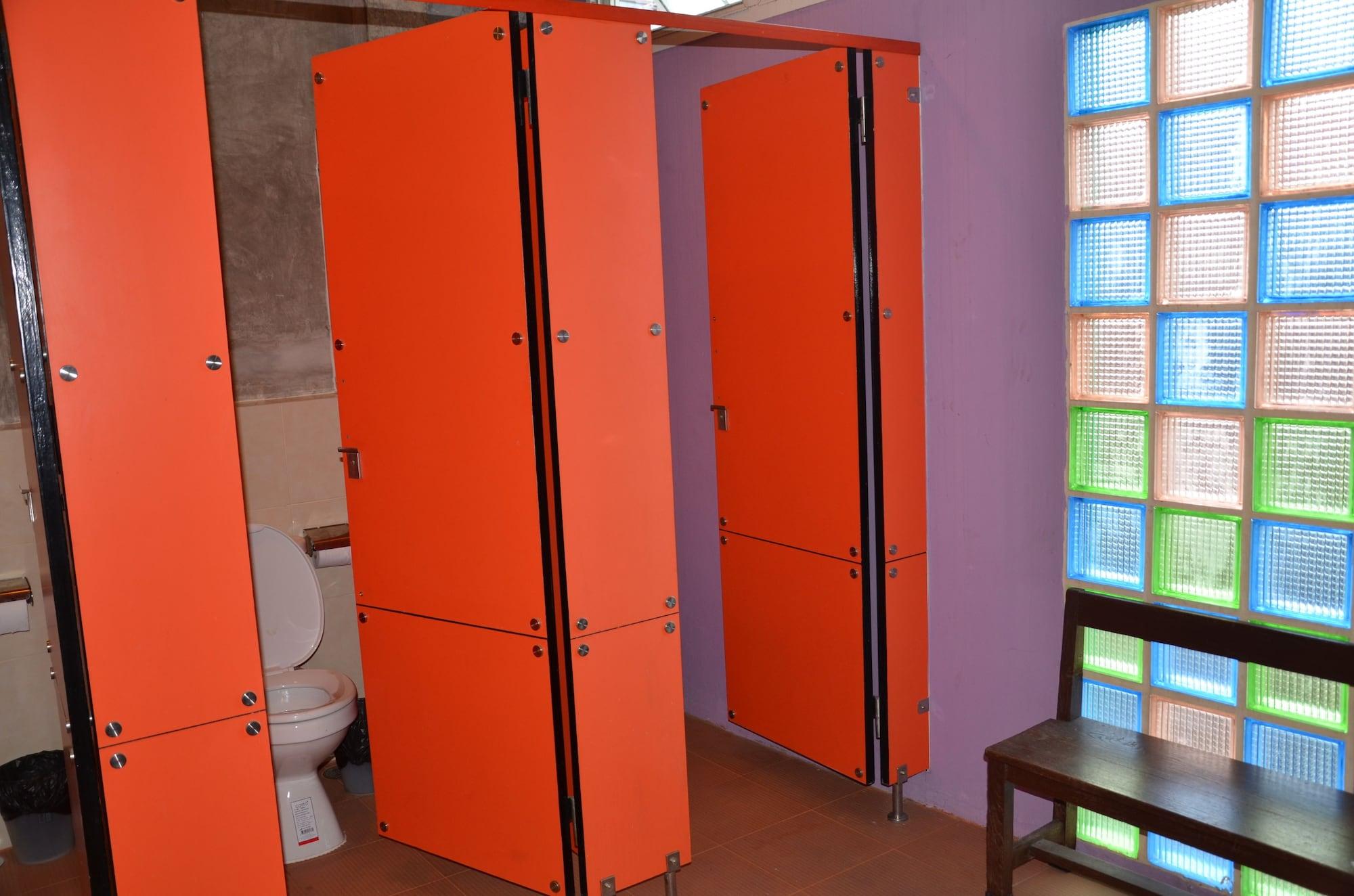 Silom Art Hostel Бангкок Екстер'єр фото