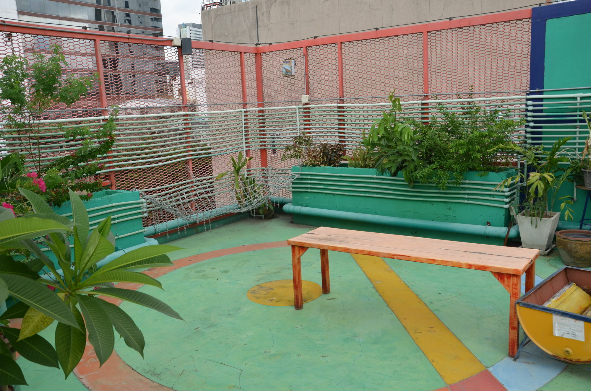 Silom Art Hostel Бангкок Екстер'єр фото