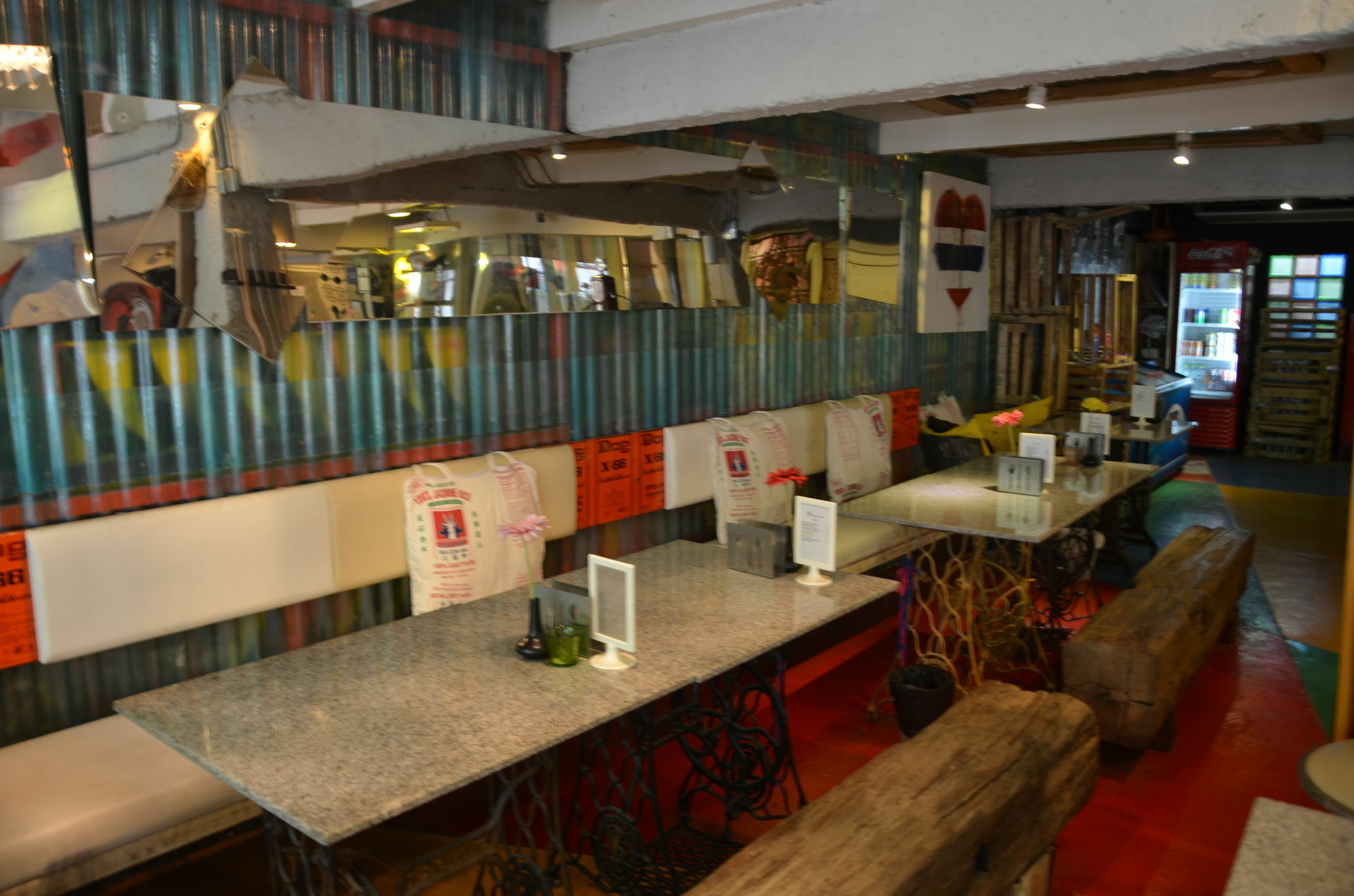 Silom Art Hostel Бангкок Екстер'єр фото