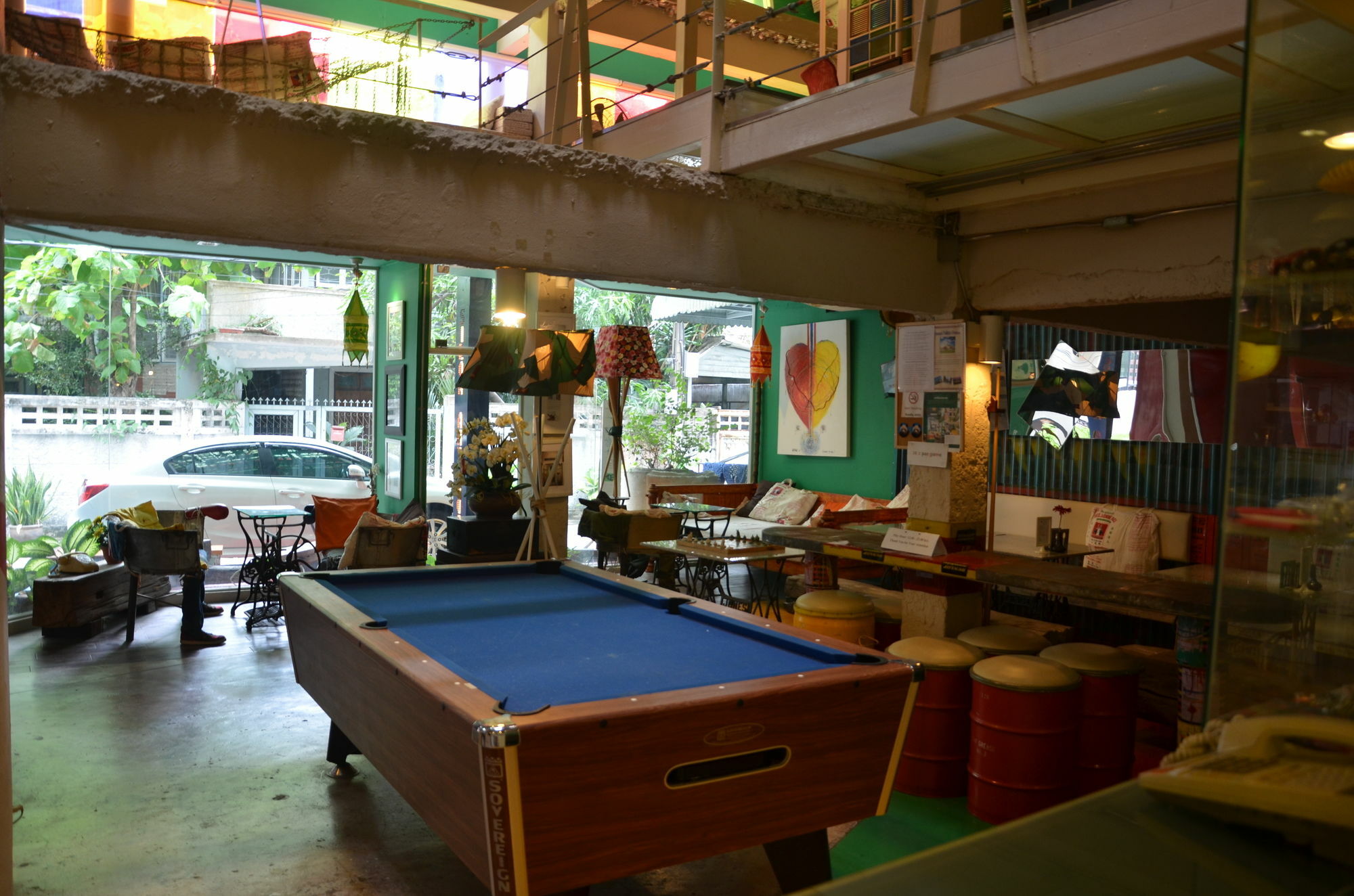 Silom Art Hostel Бангкок Екстер'єр фото